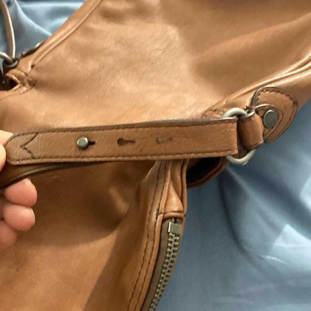 Abercrombie & Fitch Brown Leather Crossbody Bag - Picture 4 of 6